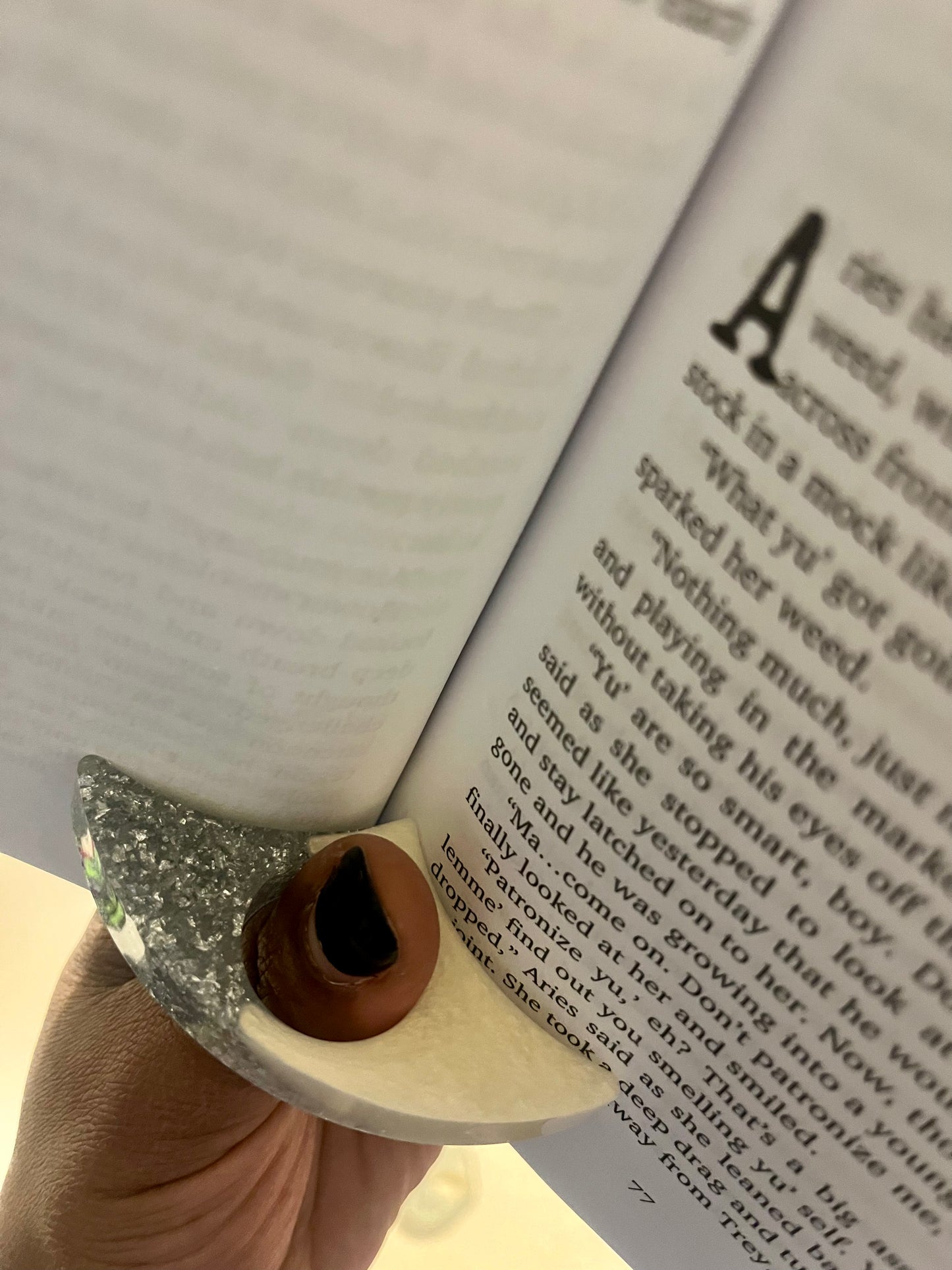 Thumbmark Holder